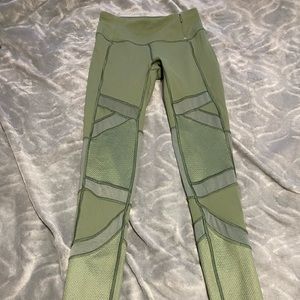 Army green sheer detailed pocket leggings